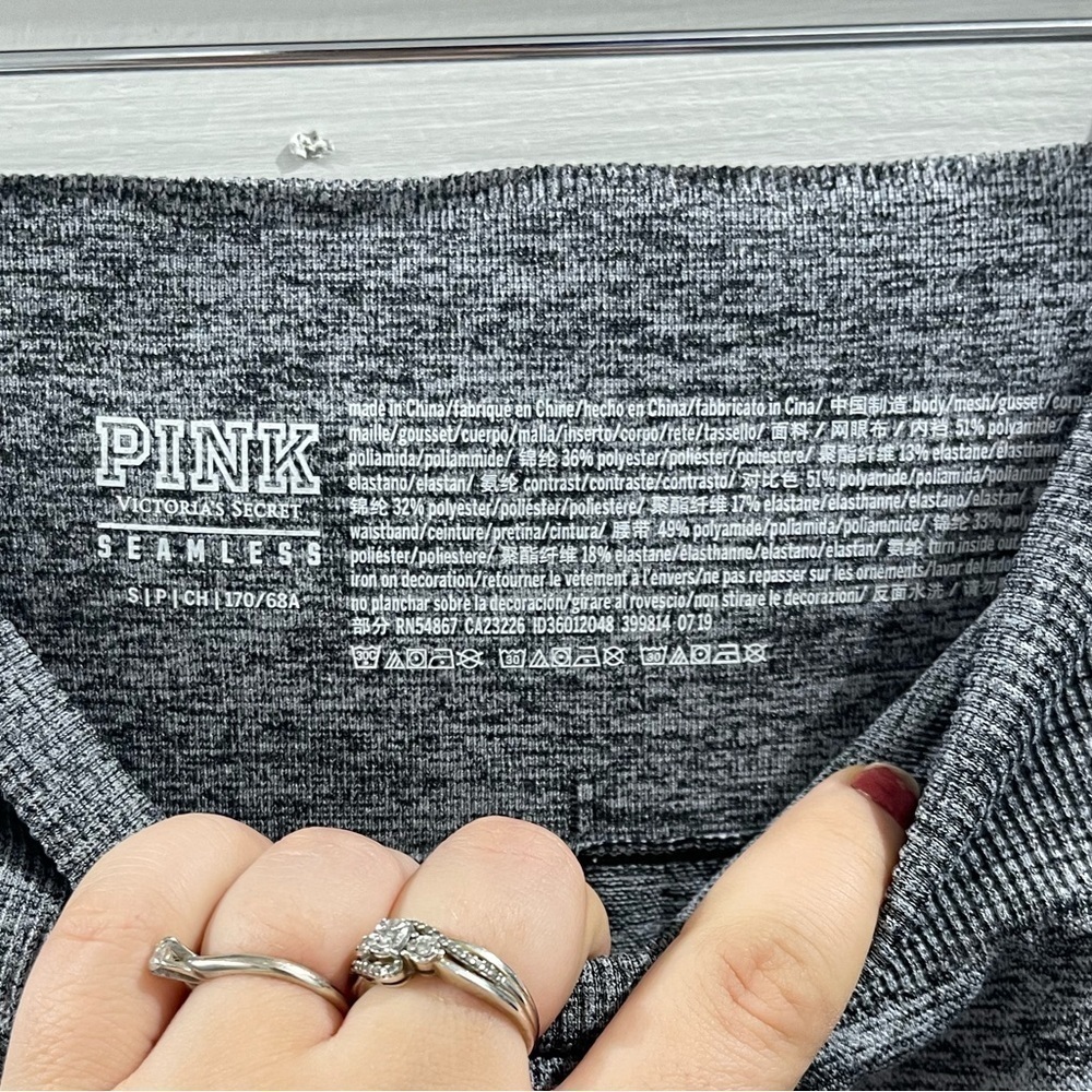 Victoria’s Secret Pink | Gray & Black Seamless Leggings Size Small - Picture 8 of 9